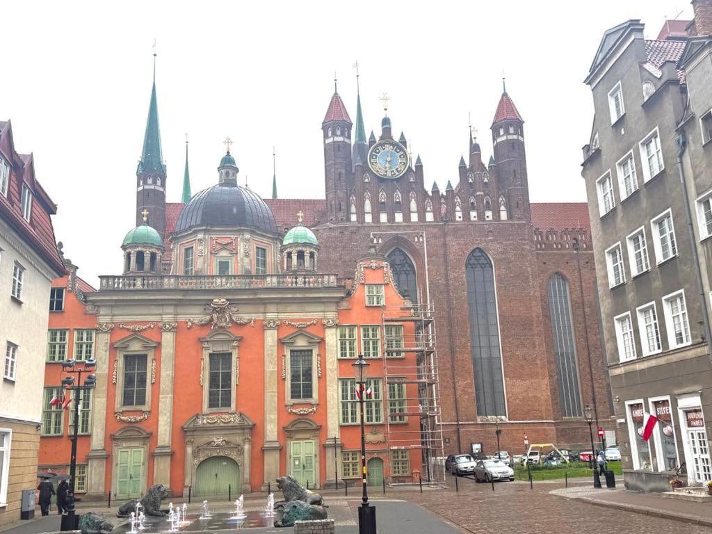 Apartament 14 Przy Ul. Dlugiej Gdańsk Buitenkant foto